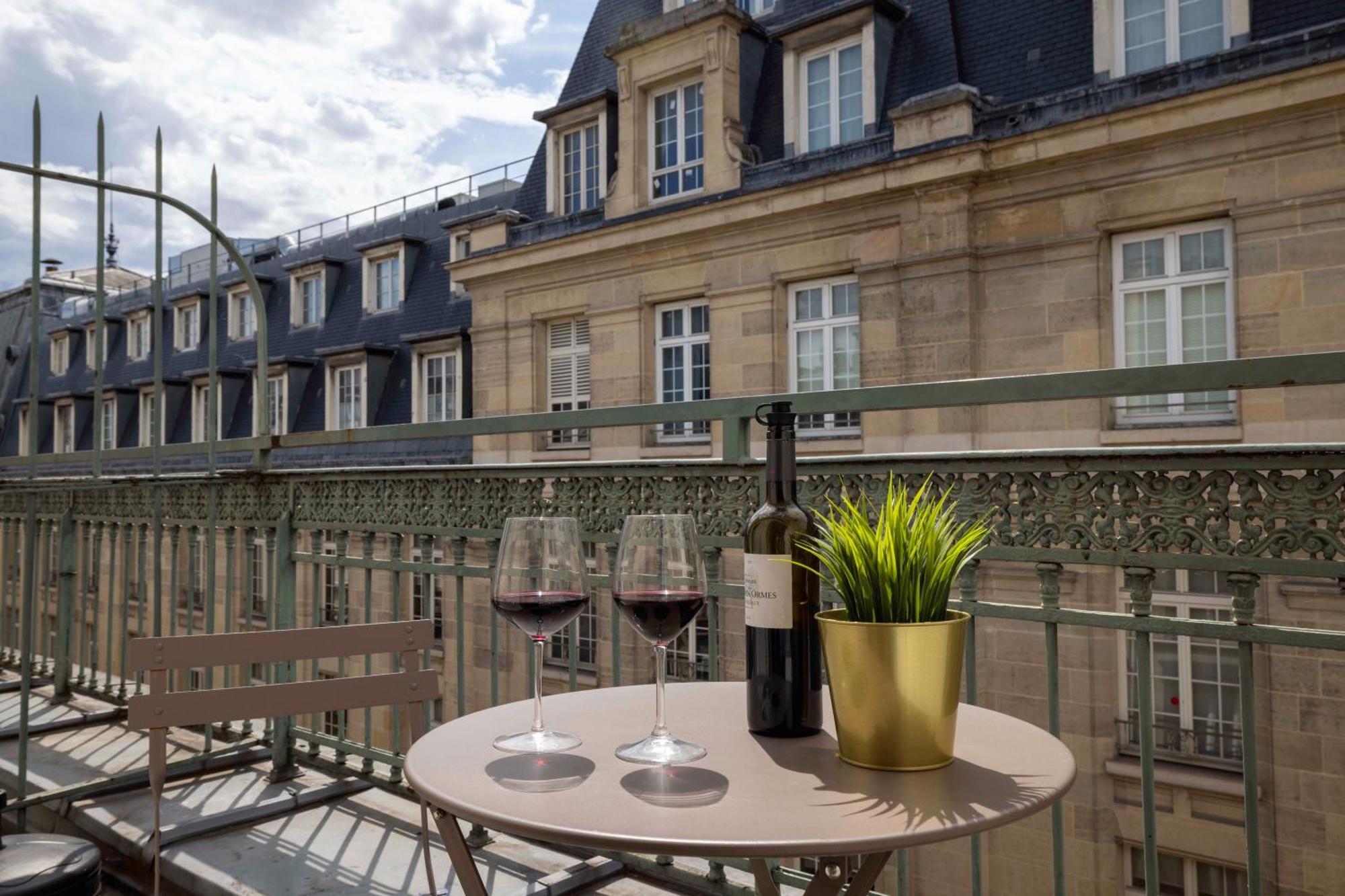 Grand Hotel Du Calvados - Opera Paris Exteriör bild